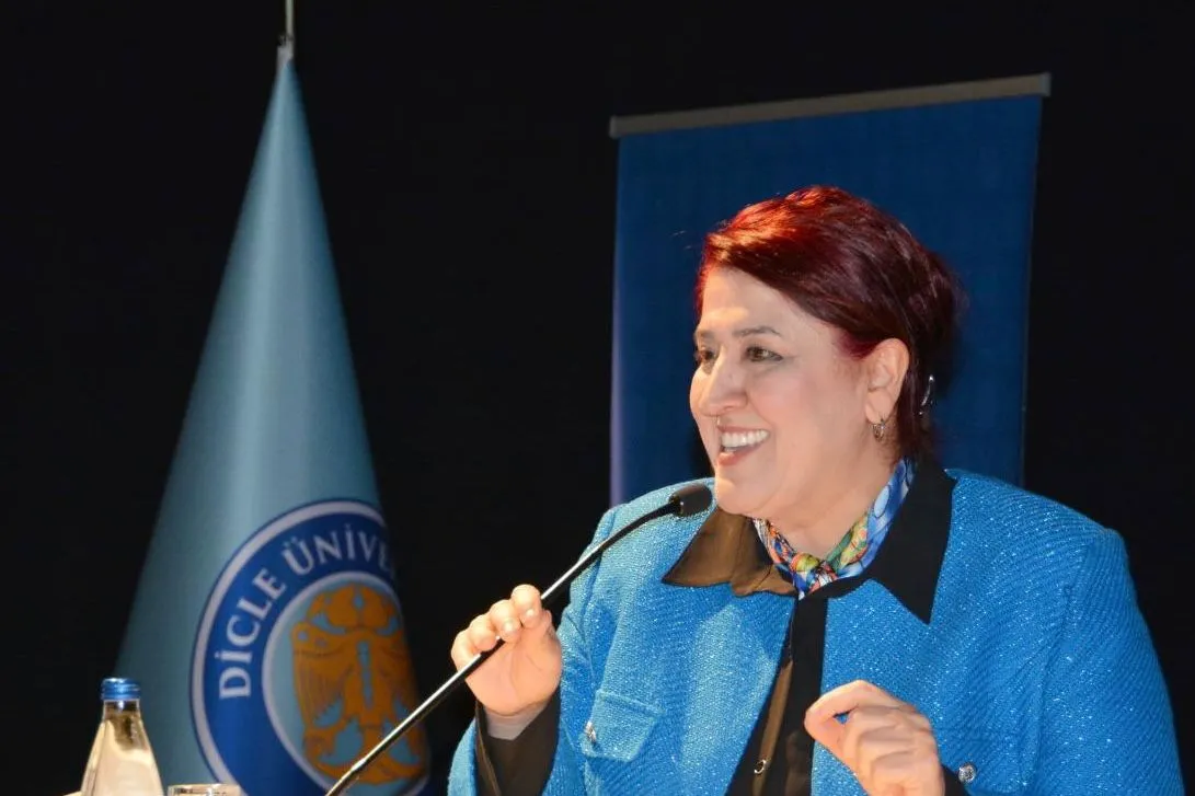 Doğu'nun En Köklü Eğitim Çınarı: Ziya Gökalp Eğitim Fakültesi Yeni Öğrencilerini Bekliyor - Fotoğraf Galerisi 4